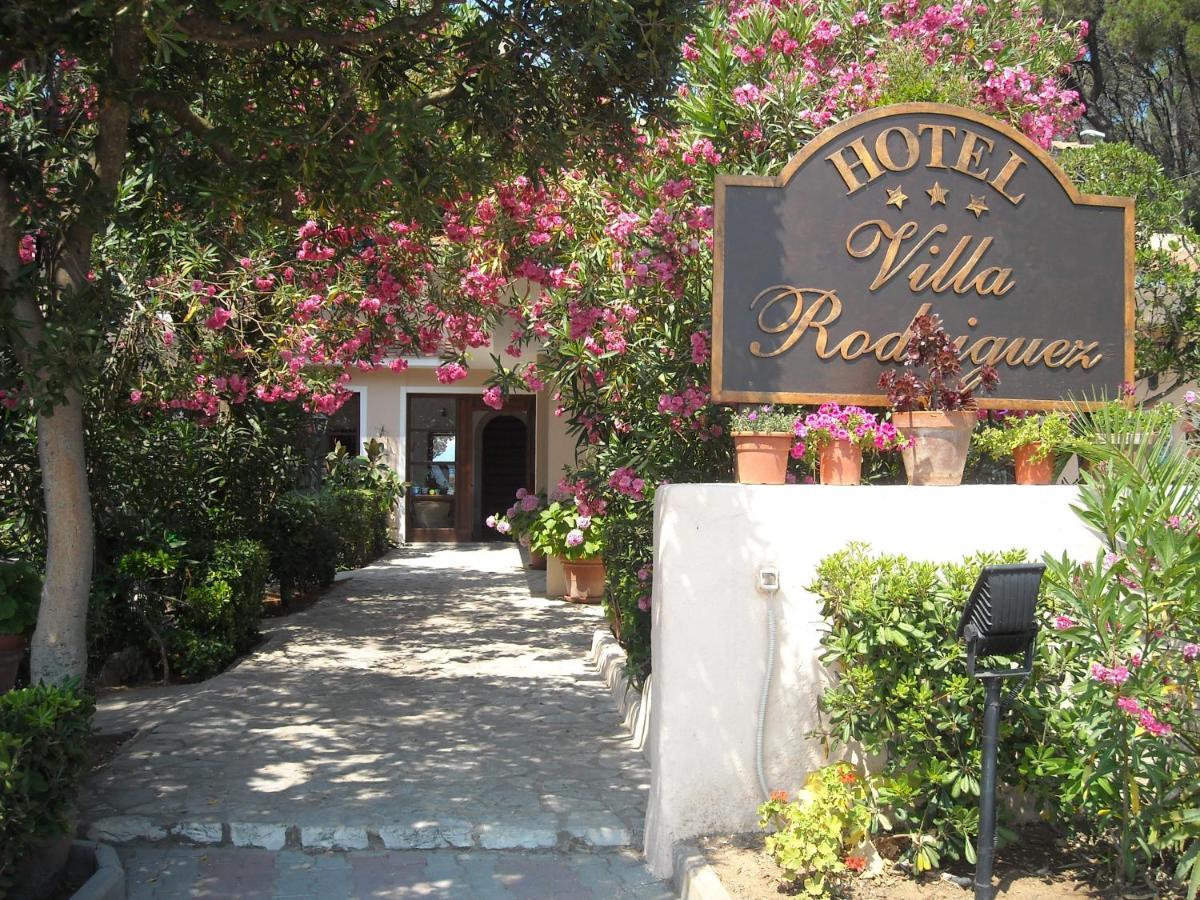 Hotel Villa Rodriguez كابوليفيري المظهر الخارجي الصورة