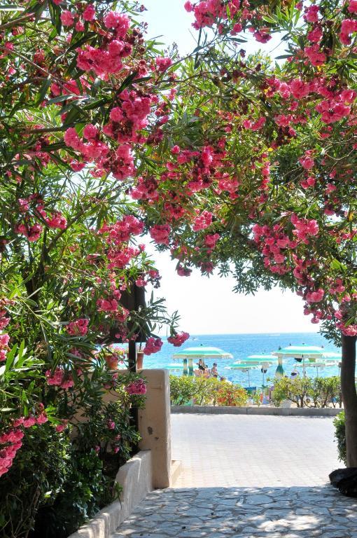 Hotel Villa Rodriguez كابوليفيري المظهر الخارجي الصورة